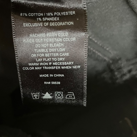 Kut from the Kloth Farrah Baby Bootcut Size 4 Black NWT - Picture 14 of 16